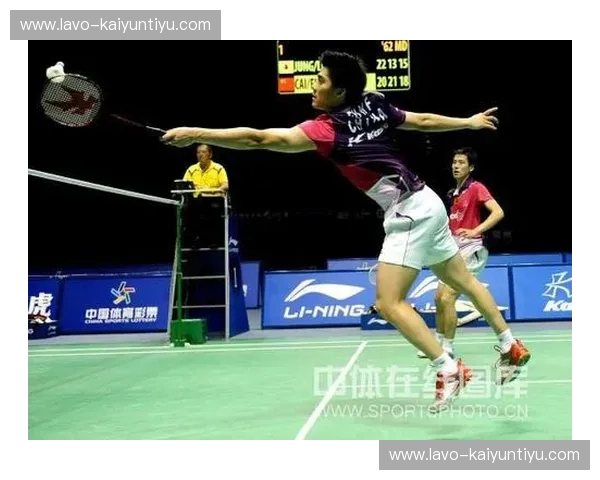 羽坛巅峰对决：傅海峰与李龙大的传奇交锋